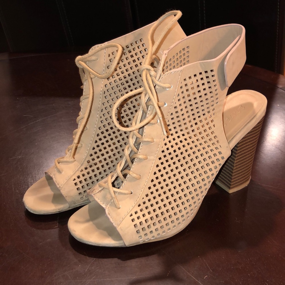 Open toe and heel